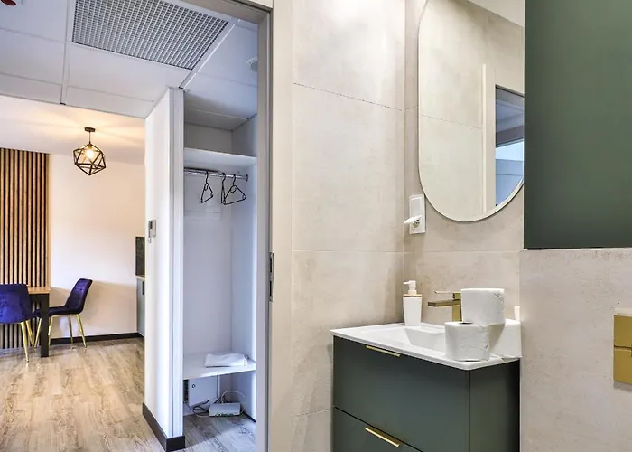 Pileckiego 59 Oddzielna Sypialnia By Perfectapart 146 * Warszawa